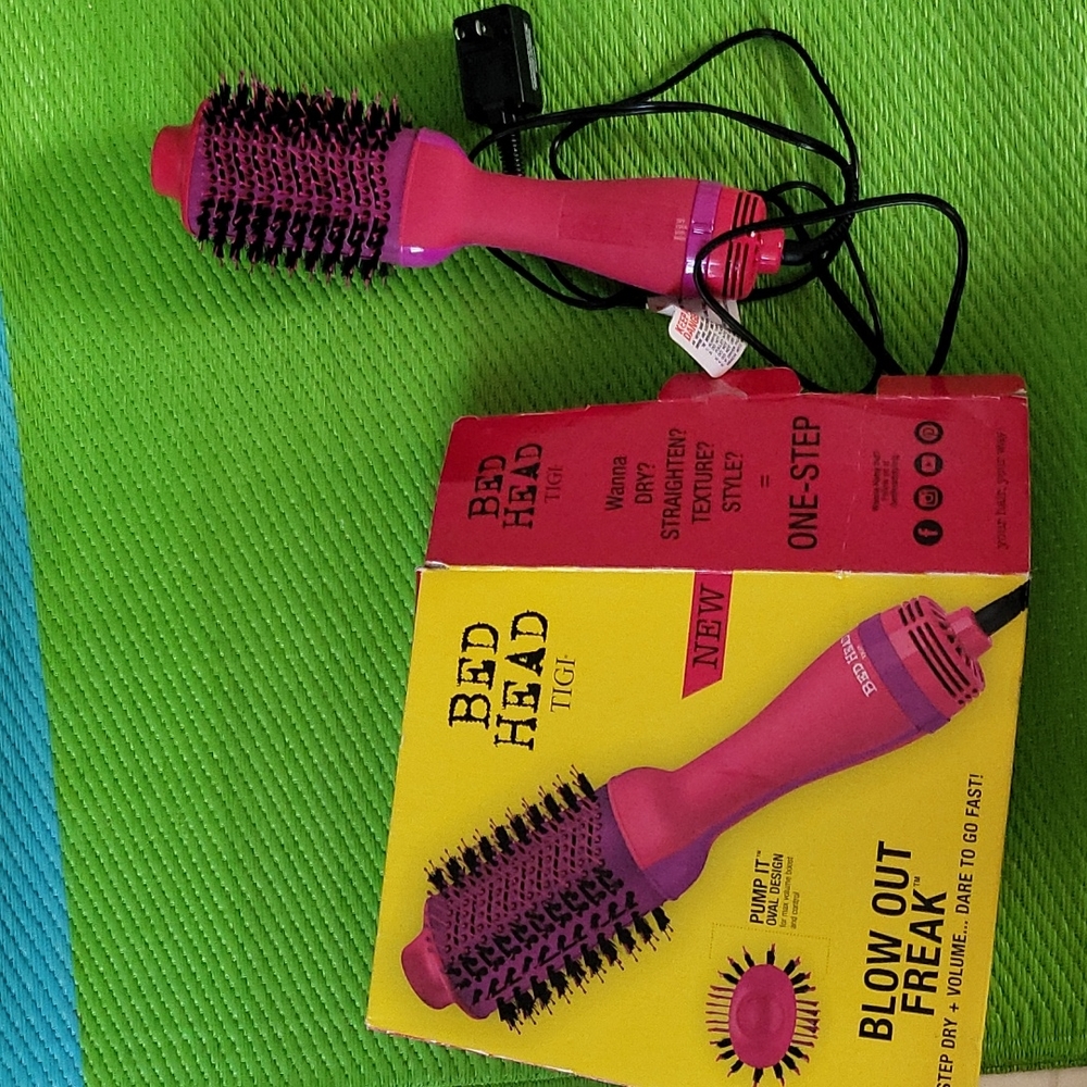 Bed head blow dryer